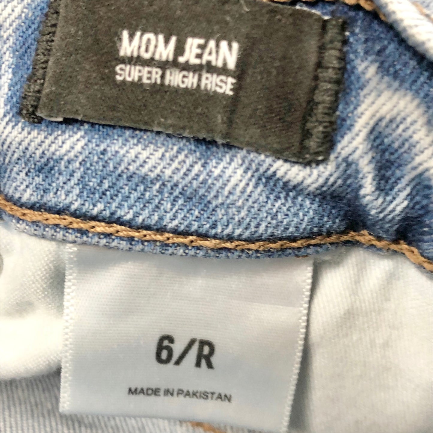 Express Super High Rise Mom Jean 6R