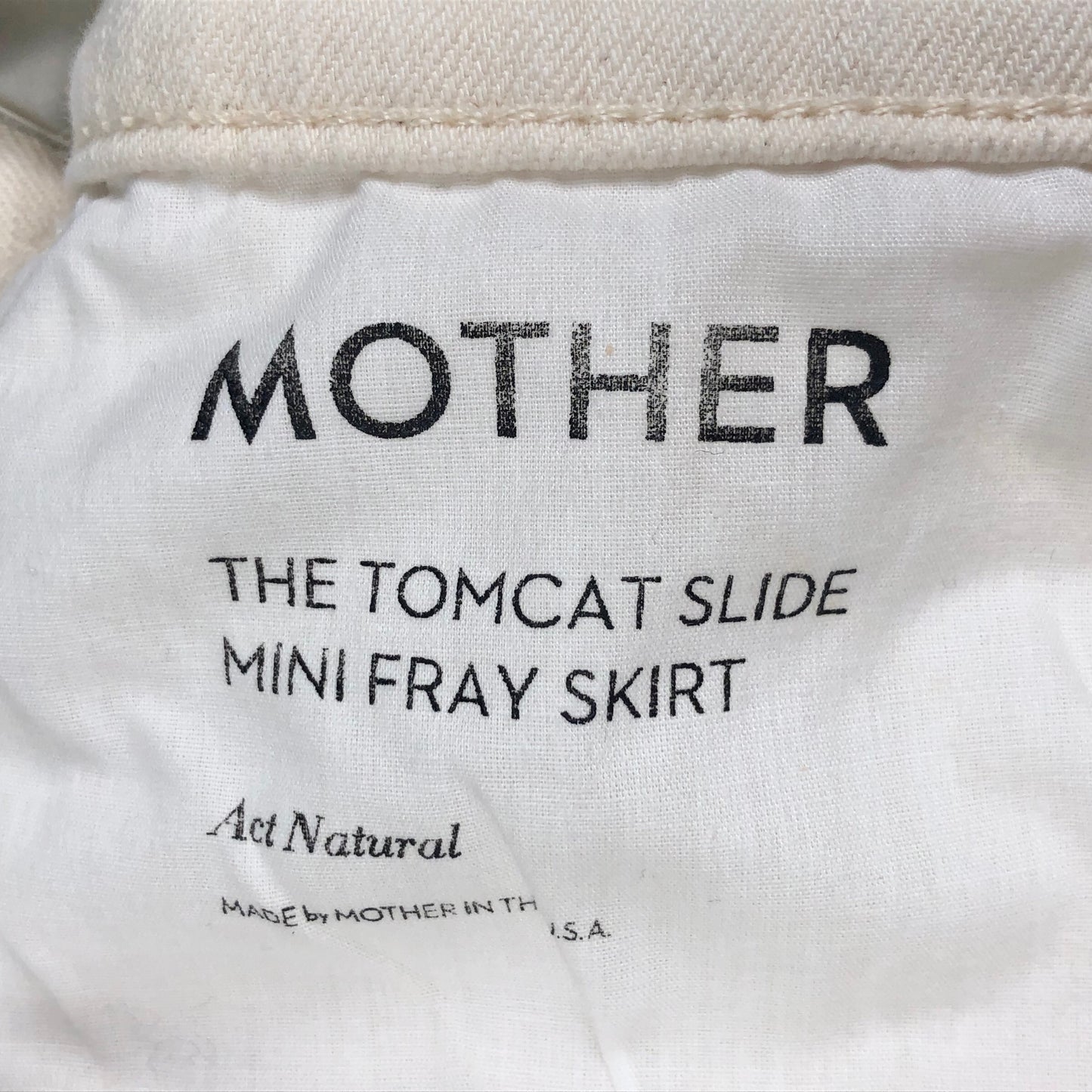 MOTHER The Tomcat Slide Fray Skirt