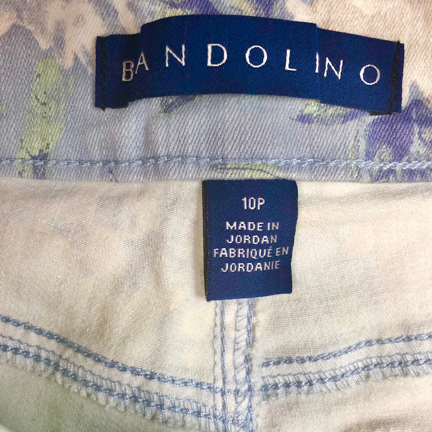 Bandolino Mandie Jean Denim Capri